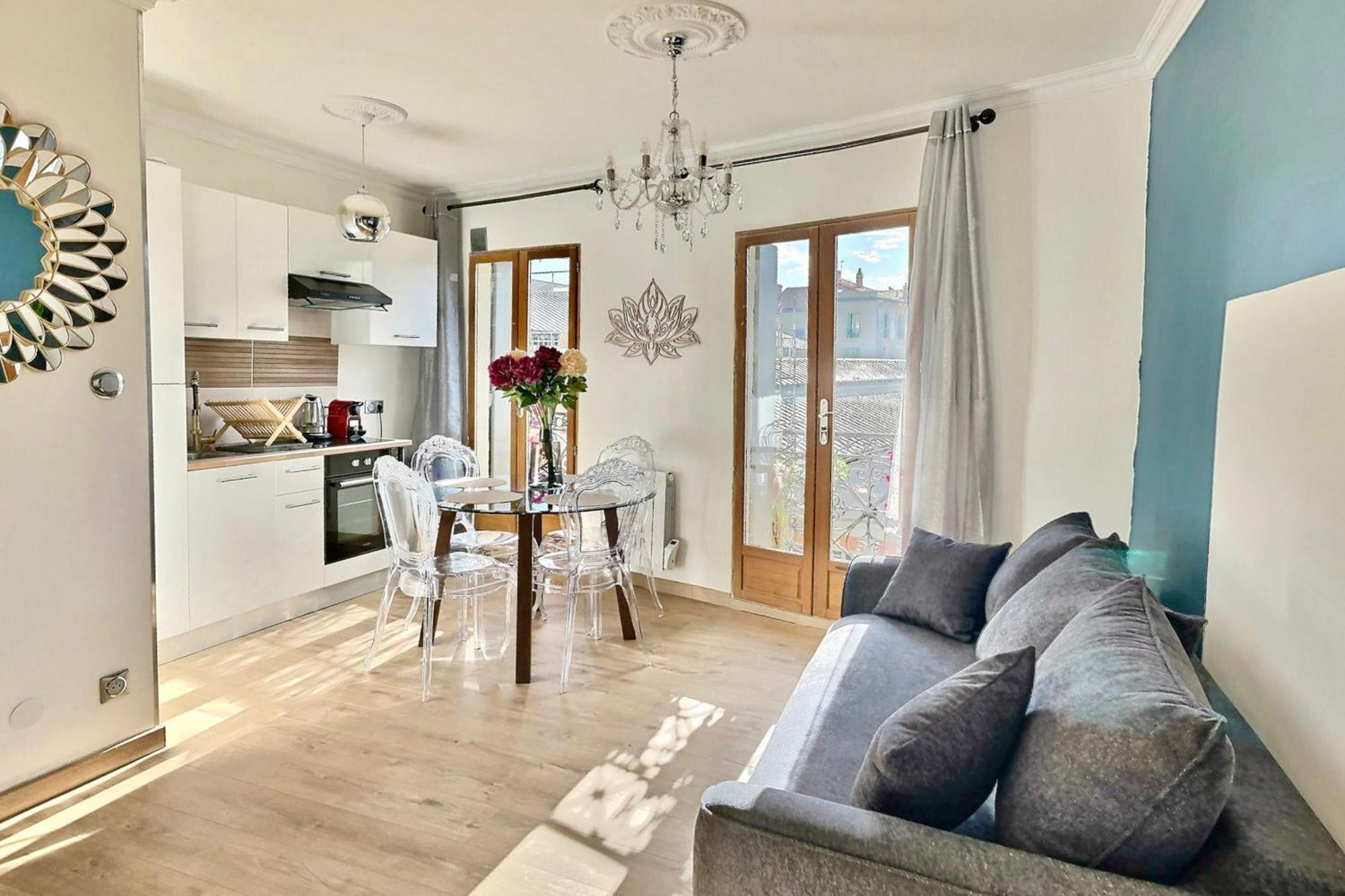 Appartement De Charme Avec Balcon Au Pied Des Commerces Béziers Kültér fotó