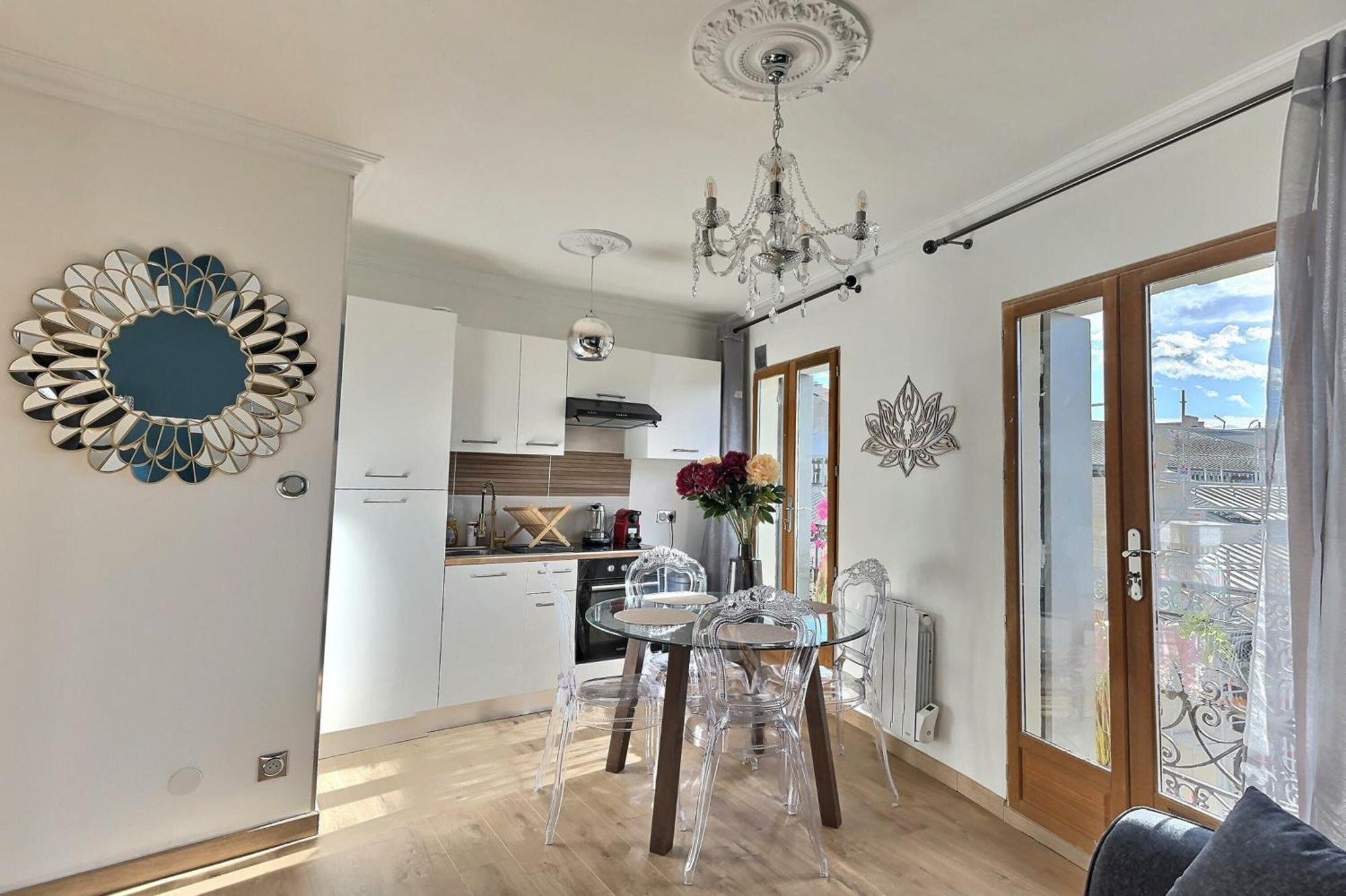 Appartement De Charme Avec Balcon Au Pied Des Commerces Béziers Kültér fotó